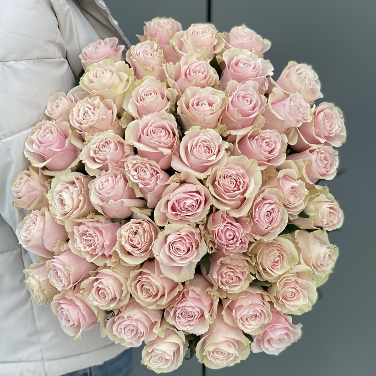 Букет из 31 розовой розы